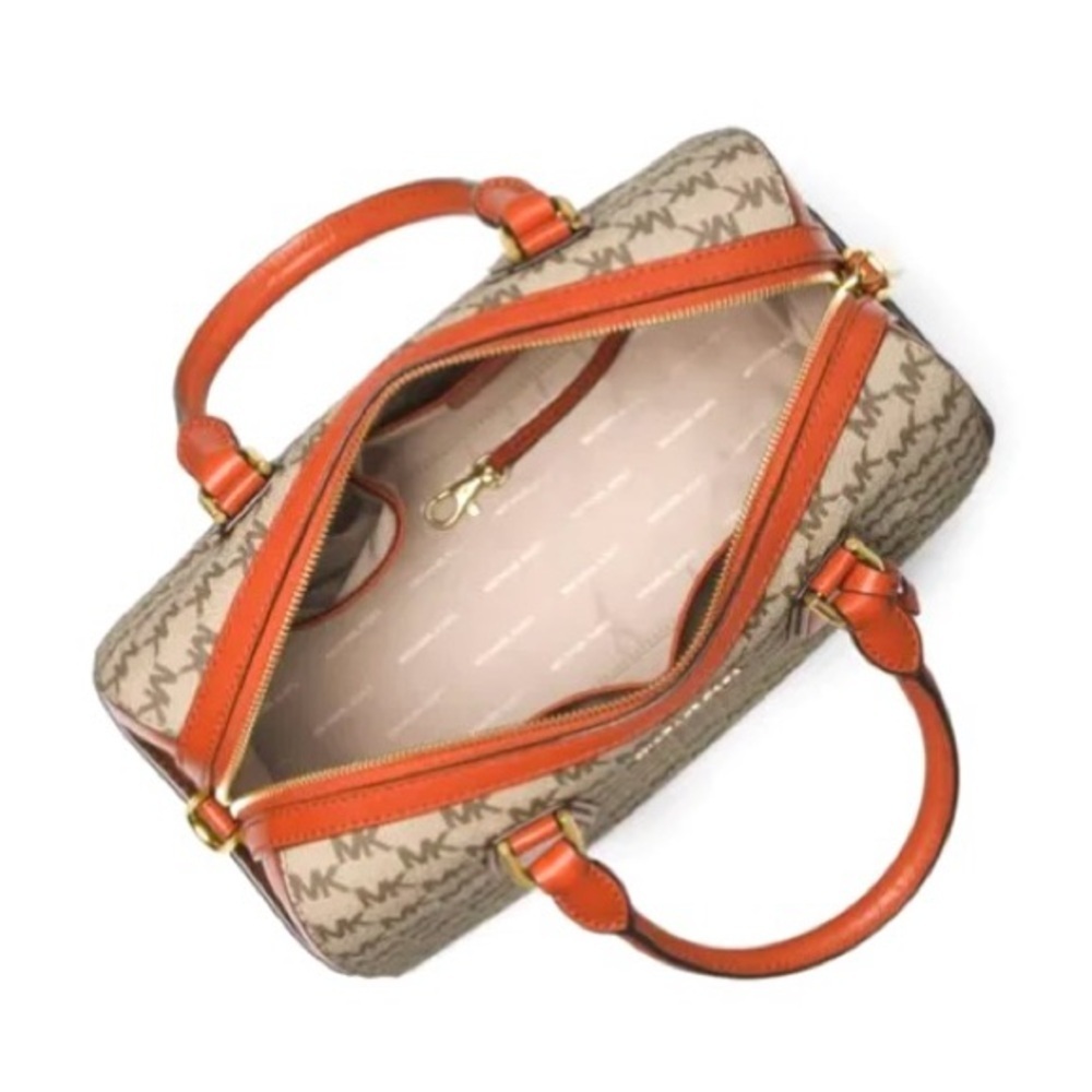 Michael Kors Mercer Duffle (EUC) - Picture 2 of 15